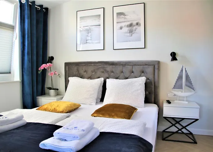 Royal Maris 2 - Najlepsza Lokalizacja W Ustce, Blisko Plazy I Portu, Bezplatny Parking, Scicsle Centrum Lägenhet *